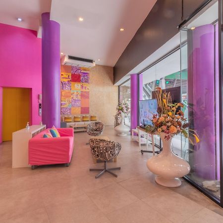 63 Bangkok Hotel Extérieur photo