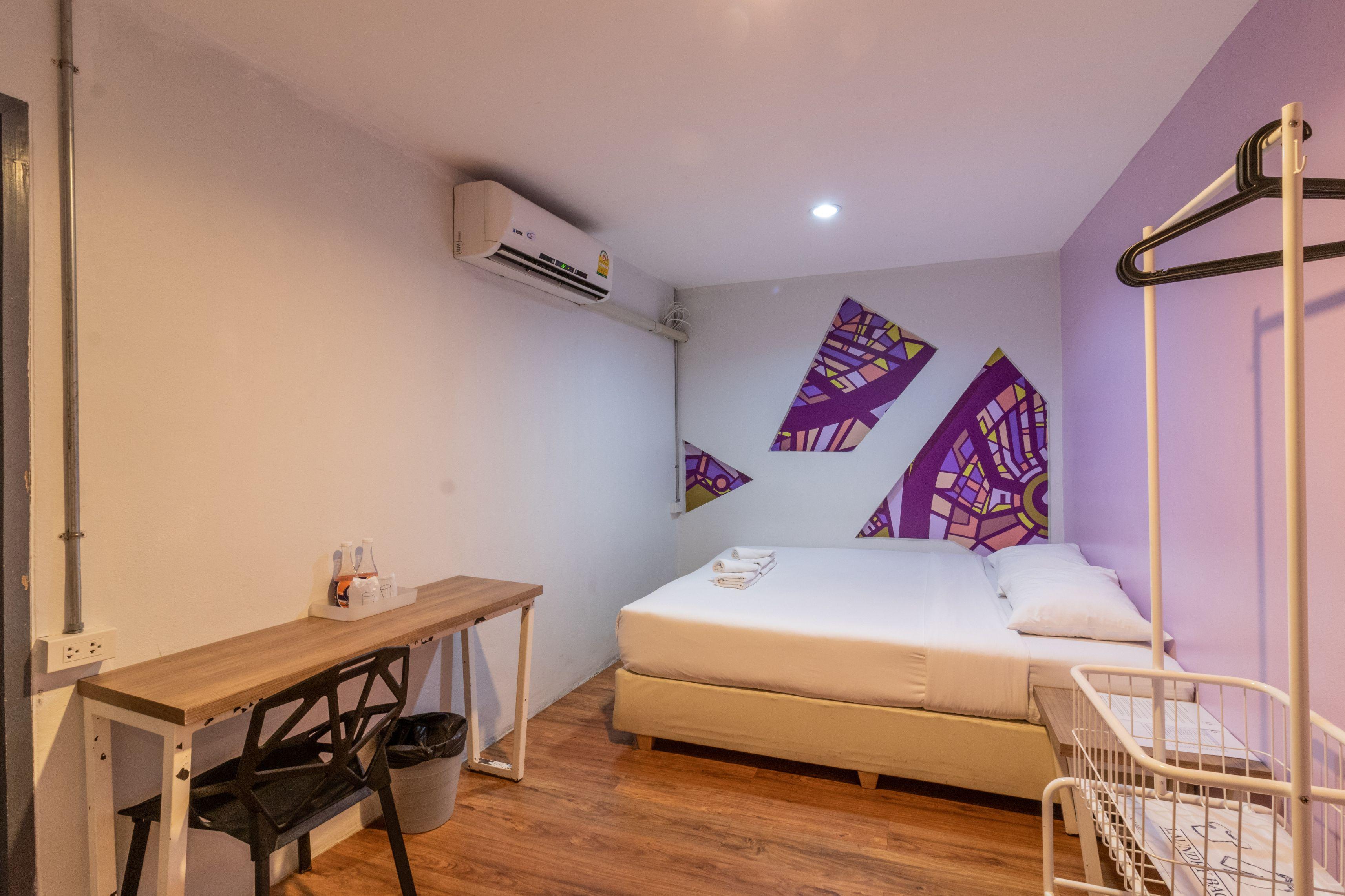 63 Bangkok Hotel Extérieur photo