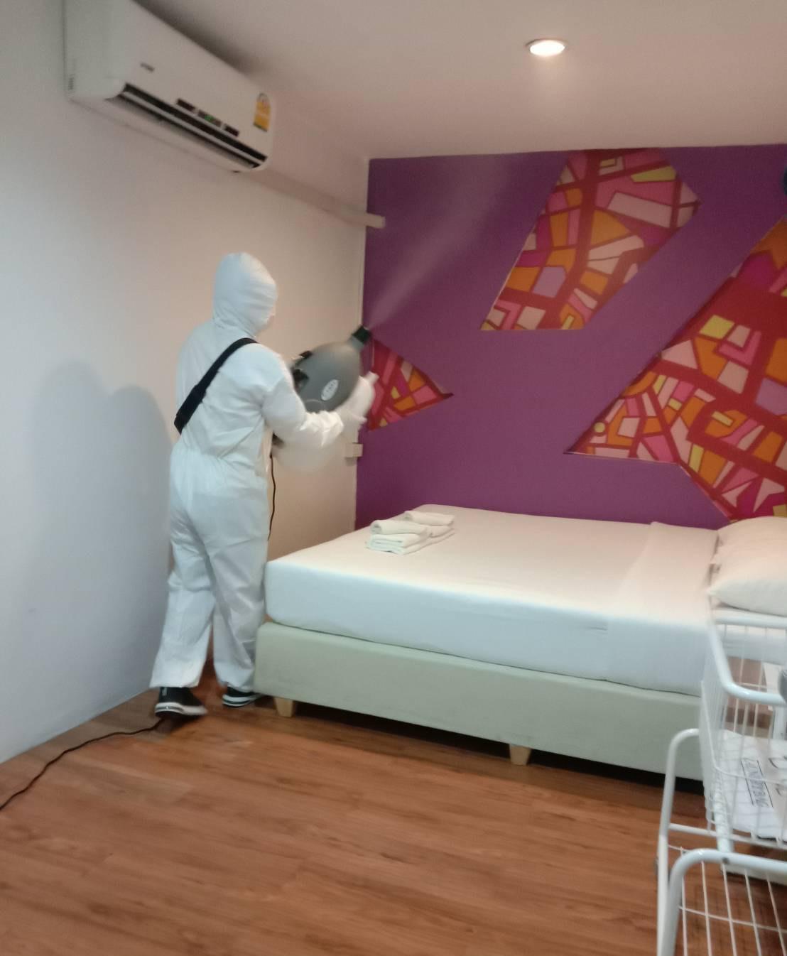 63 Bangkok Hotel Extérieur photo